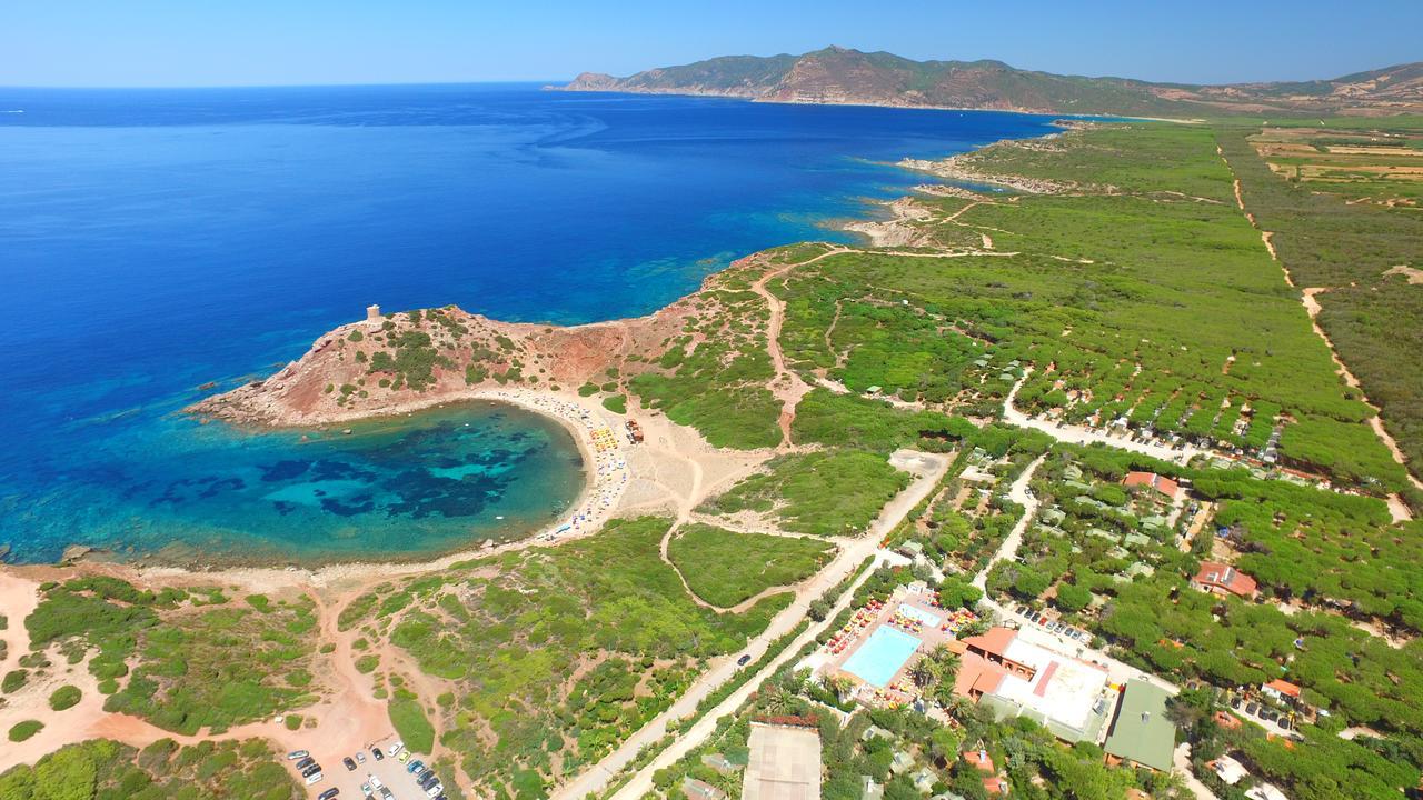 Villaggio Camping Torre Del Porticciolo Порто-Конте Екстер'єр фото